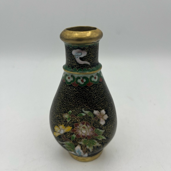 VTG Chinese Black Cloisonne on Brass 4.75"Vase With Colorful Mums Floral 20th C - Picture 1 of 7